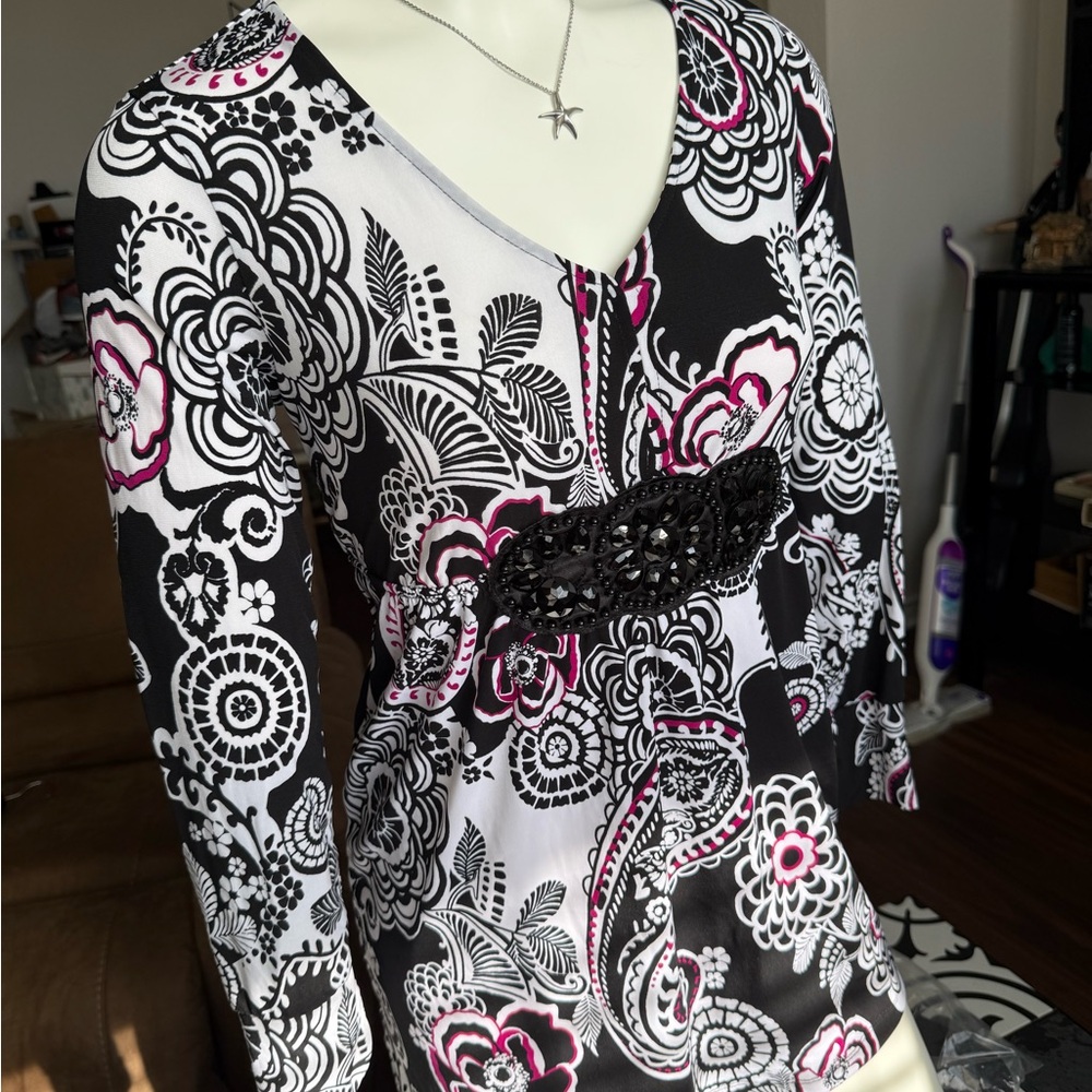 Floral Black and White Women's Top